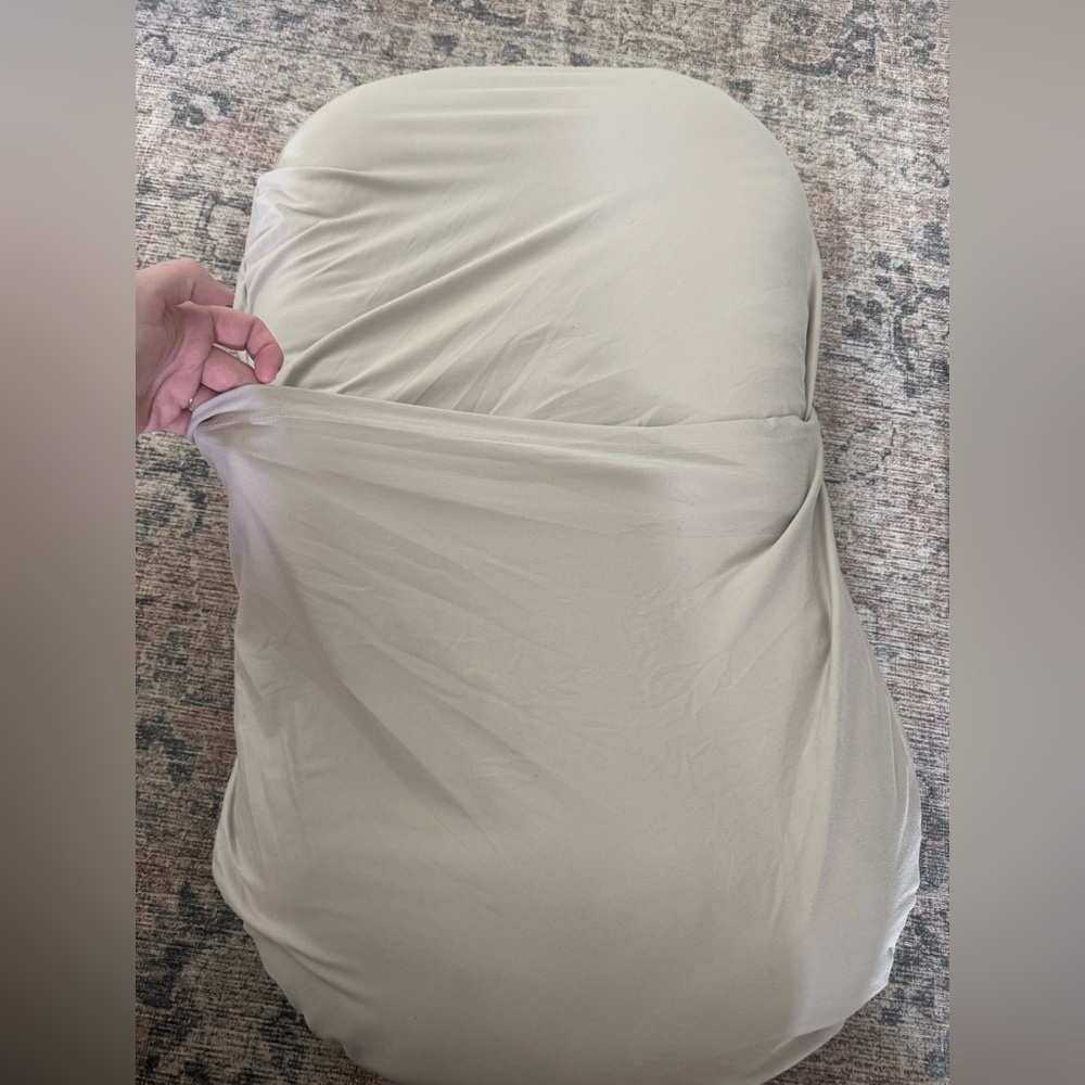 Infant Lounger with 2 covers- used condition - Picture 6 of 6